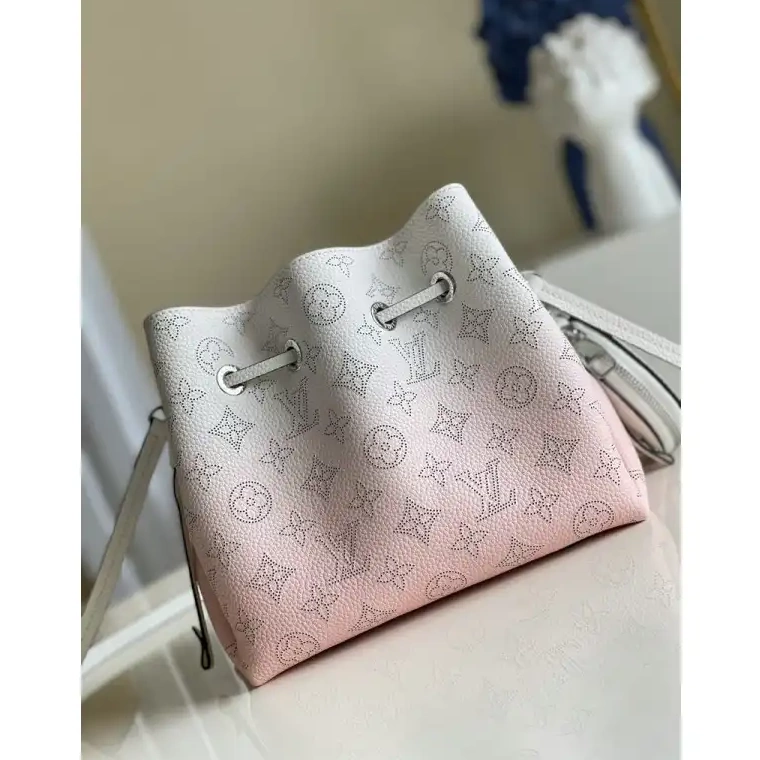 2105GV0080 Bags LV 0708